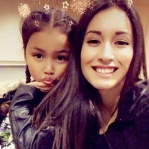 Meet your Posher, Danielle crystal